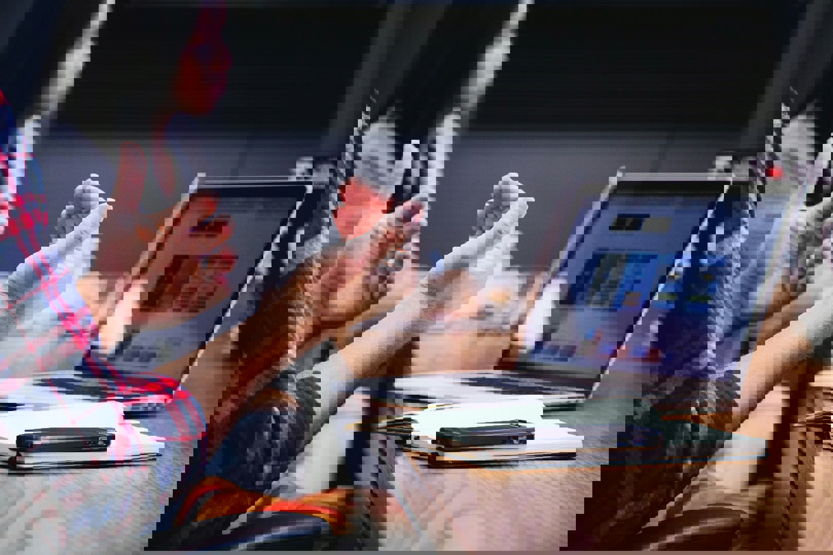 智慧康养楼层走廊与起居空间一体化改造